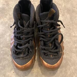 Black and orange nike air